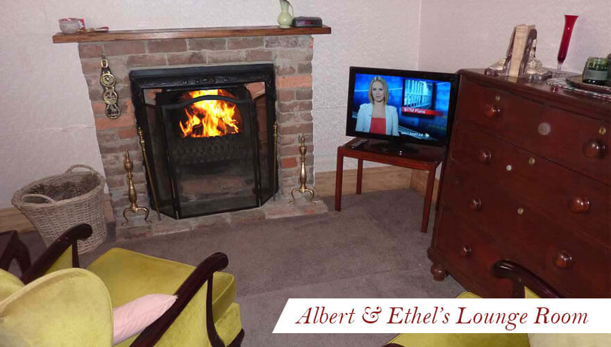Albert and Ethels Lounge Room - Gayfords Cottages Clunes